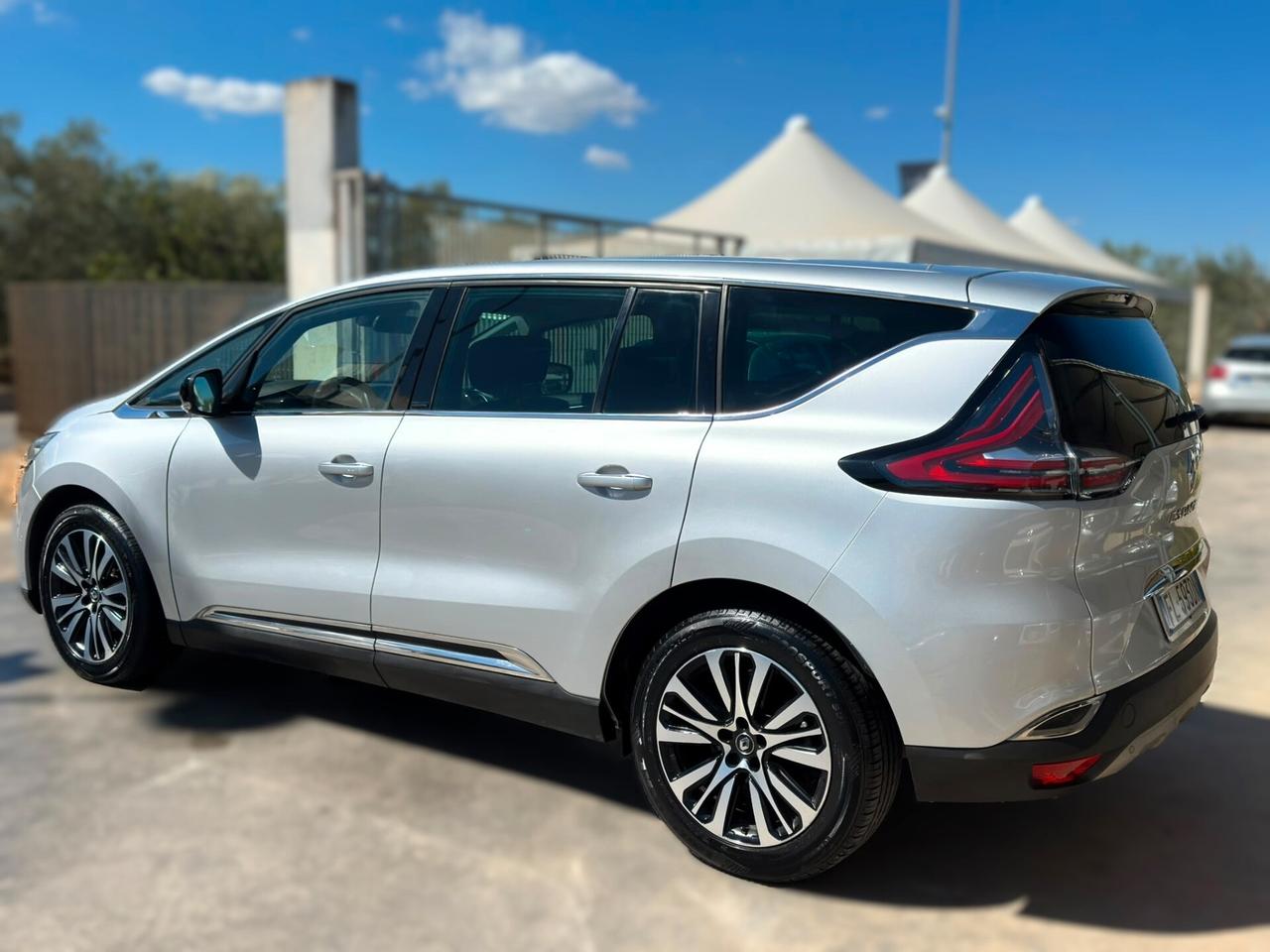 RENAULT Espace Initiale Paris 1.6 dCi Twin-Turbo 160 CV 4Control