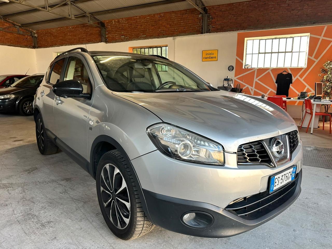 Nissan Qashqai Qashqai+2 2.0 dCi DPF 4WD aut. Tekna