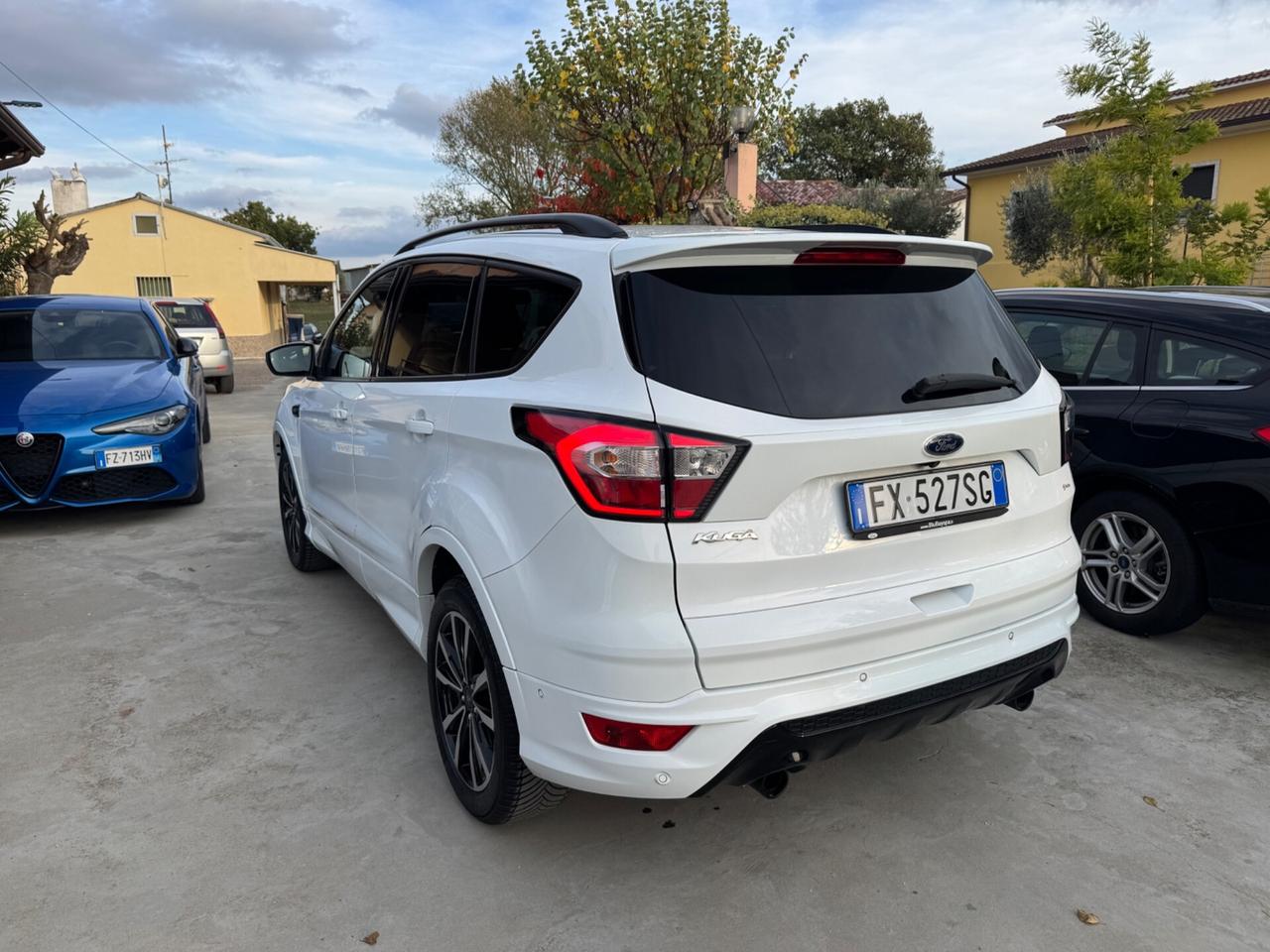 Ford Kuga 1.5 TDCI 120 CV S&S 2WD ST-Line