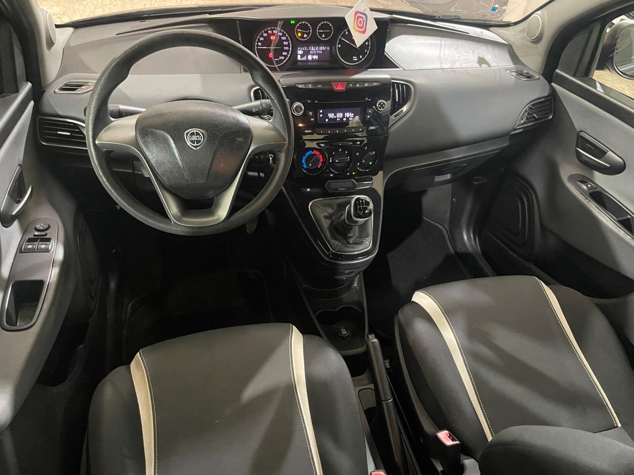 Lancia Ypsilon 0.9 TwinAir 85 CV 5 porte Metano Ecochic Gold