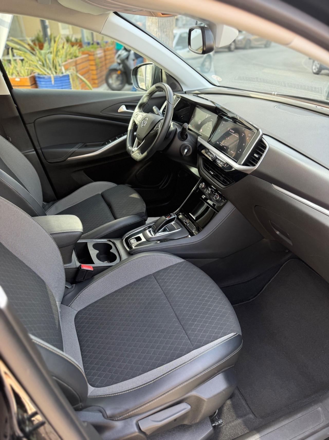 Opel Grandland 1.5 diesel Ecotec aut. Business Elegance