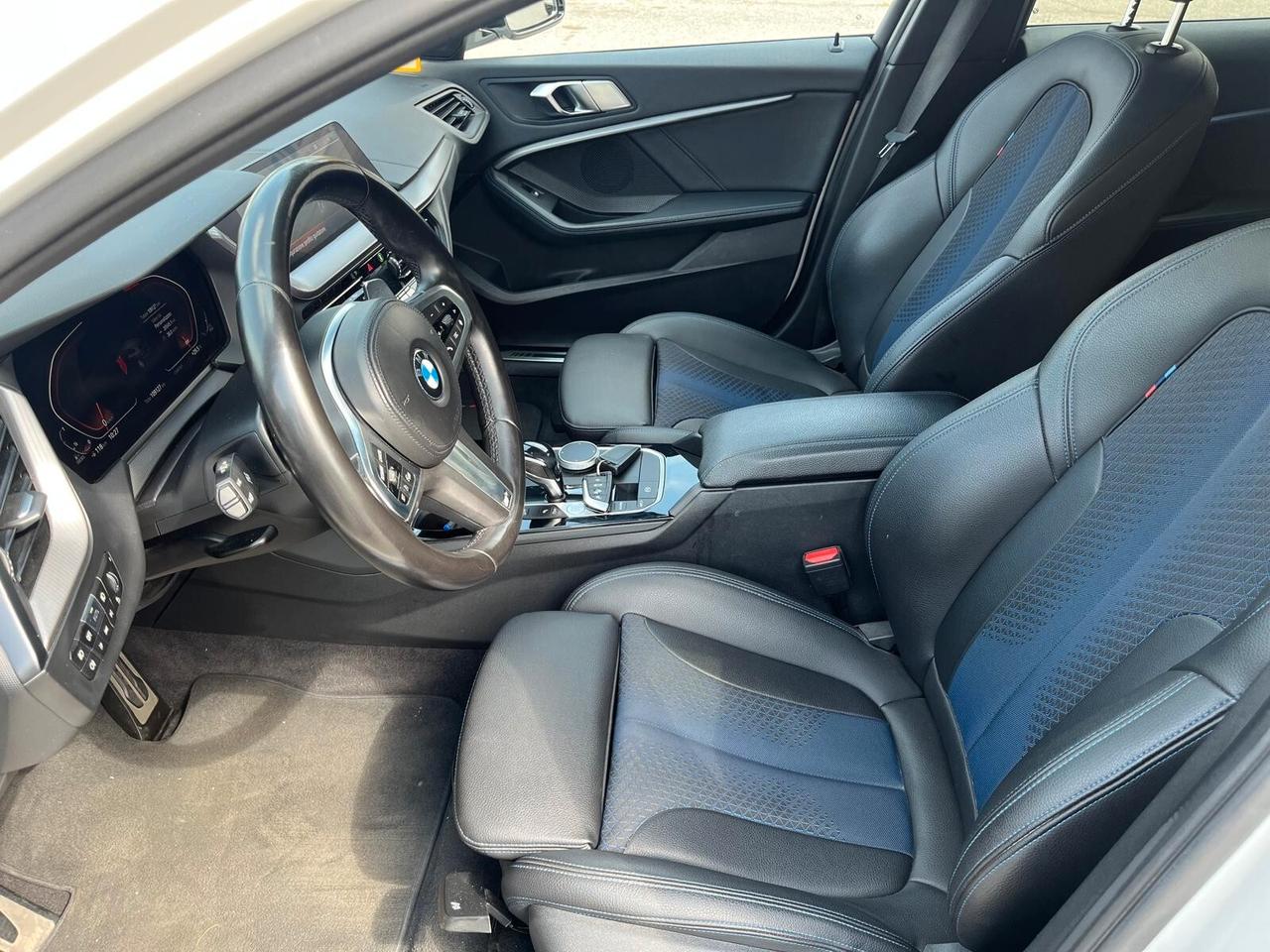 Bmw 118 118d 5p. Msport