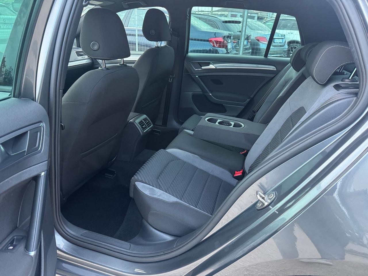 Volkswagen Golf 7 R-Line 1.6 TDI 115 CV Pack R Top di Gamma Euro6d