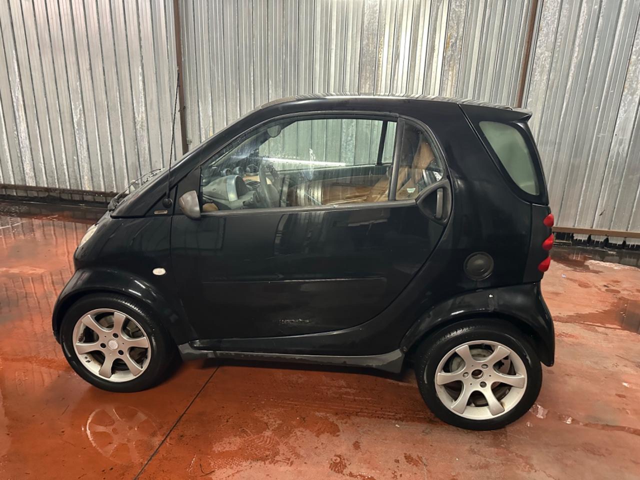 Smart ForTwo 700 coupé pulse pochi km