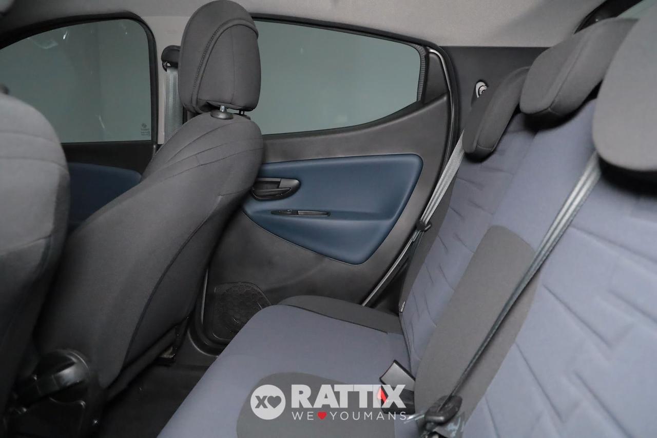 Lancia Ypsilon 1.0 Firefly Hybrid 70CV Platino
