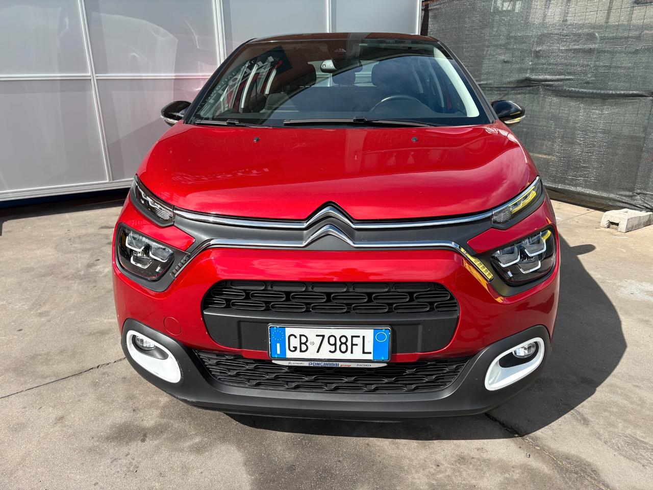 Citroen C3 PureTech 83 CV Shine NESSUN VINCOLO FINANZIAMENTO UNI P