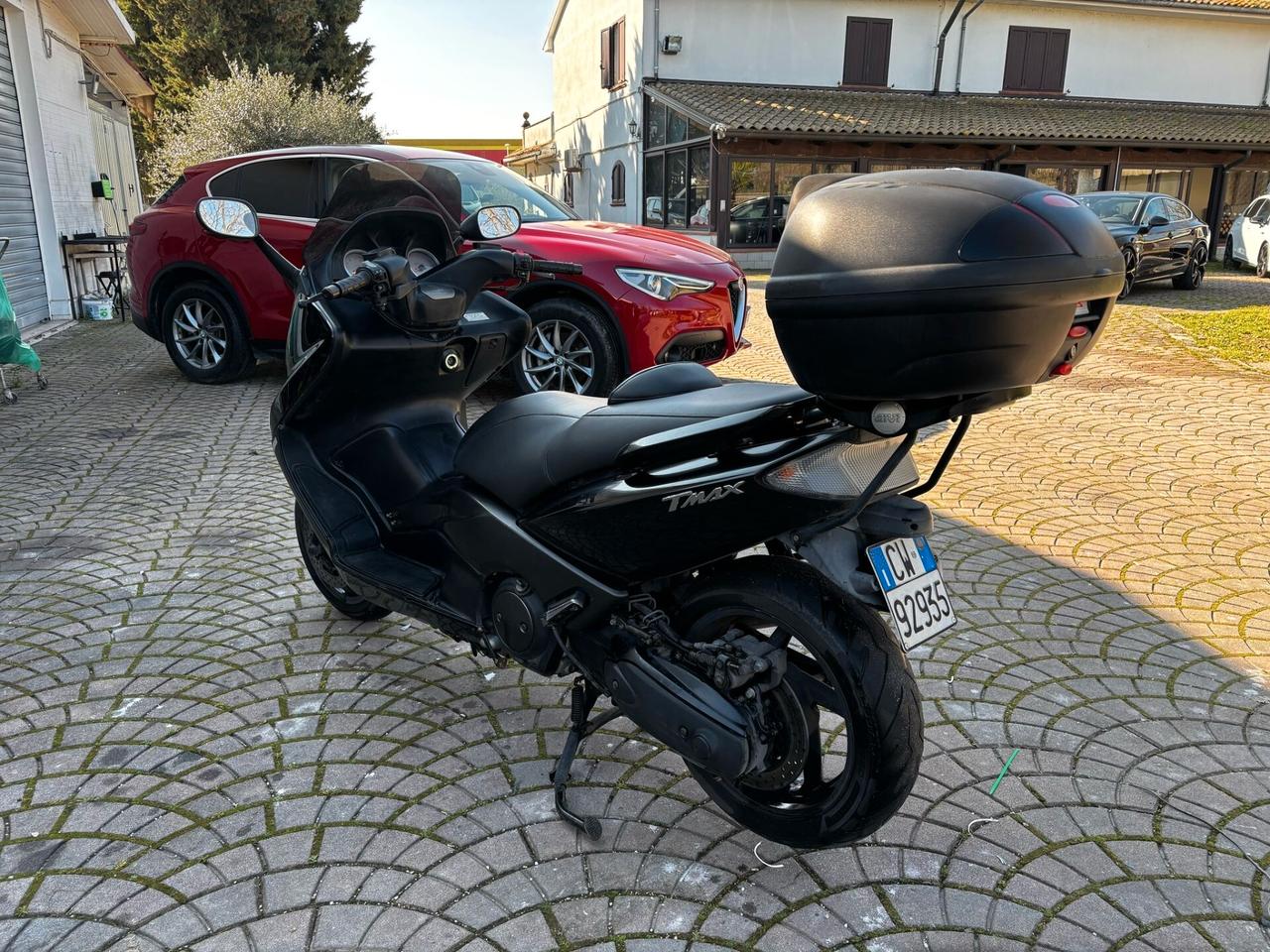 YAMAHA TMAX 500 NERO BELLISSIMO PERMUTABILE