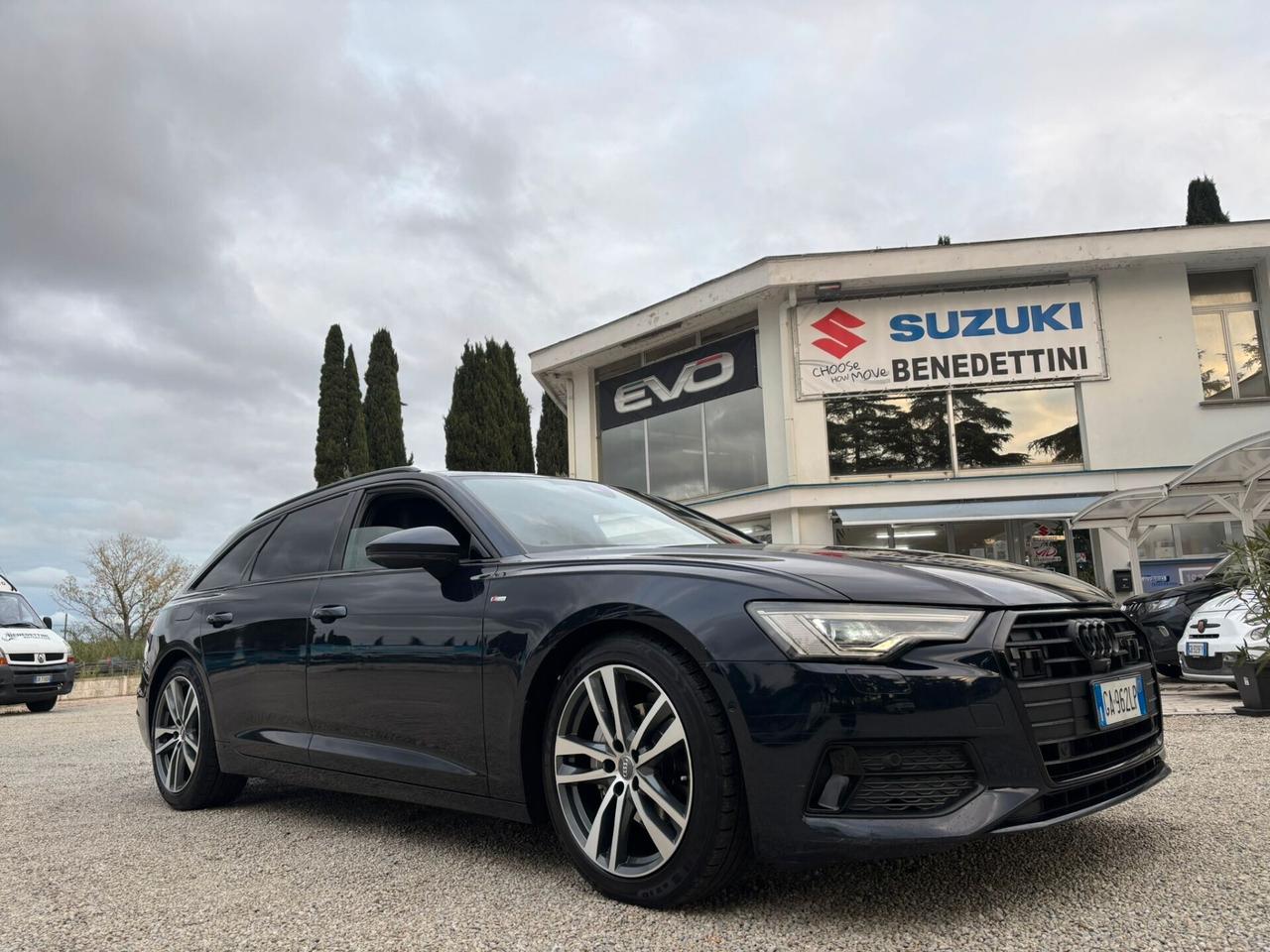 Audi A6 Avant 40 2.0 TDI S tronic Ultra S-Line