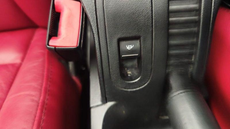 Volkswagen New Beetle New Beetle Cabrio 1.6 limited Red Edition
