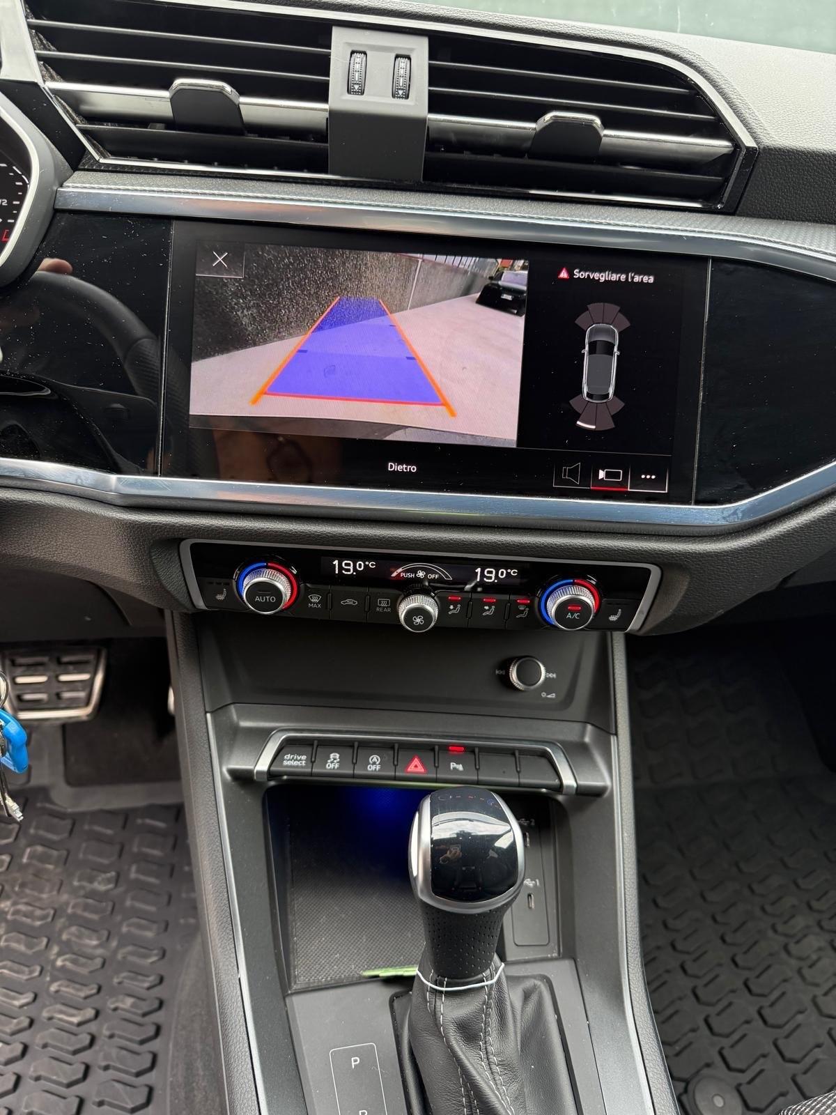 Audi Q3 Sportback S-tronic 35 TDI 2.0 Sline 150cv 2024