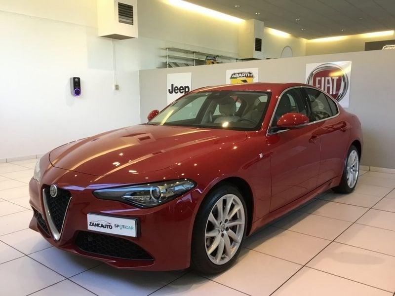 Alfa Romeo Giulia Giulia 2.0 Turbo 200 CV AT8 Ti MY20