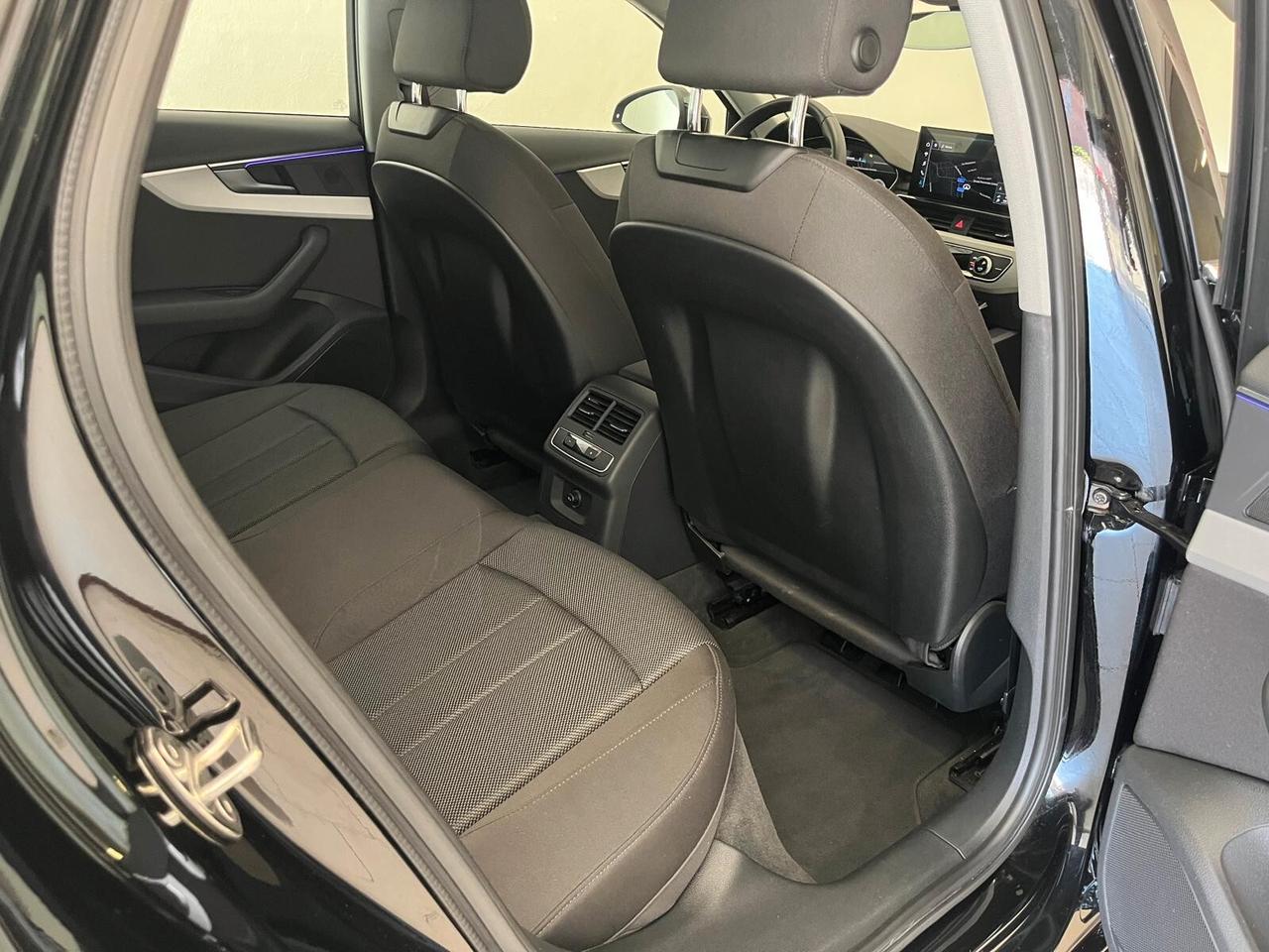 Audi A4 30 TDI Advanced S tronic