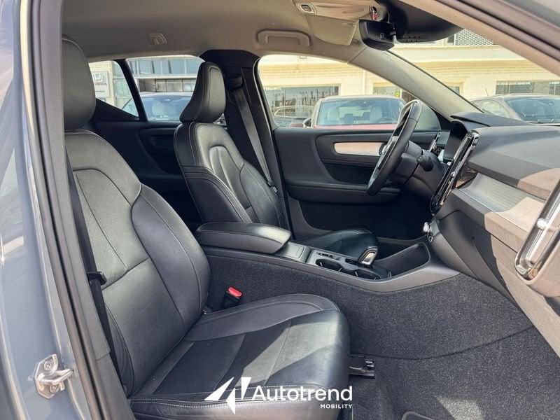 Volvo XC40 D3 150 CV Automatica NAVI LED Momentum
