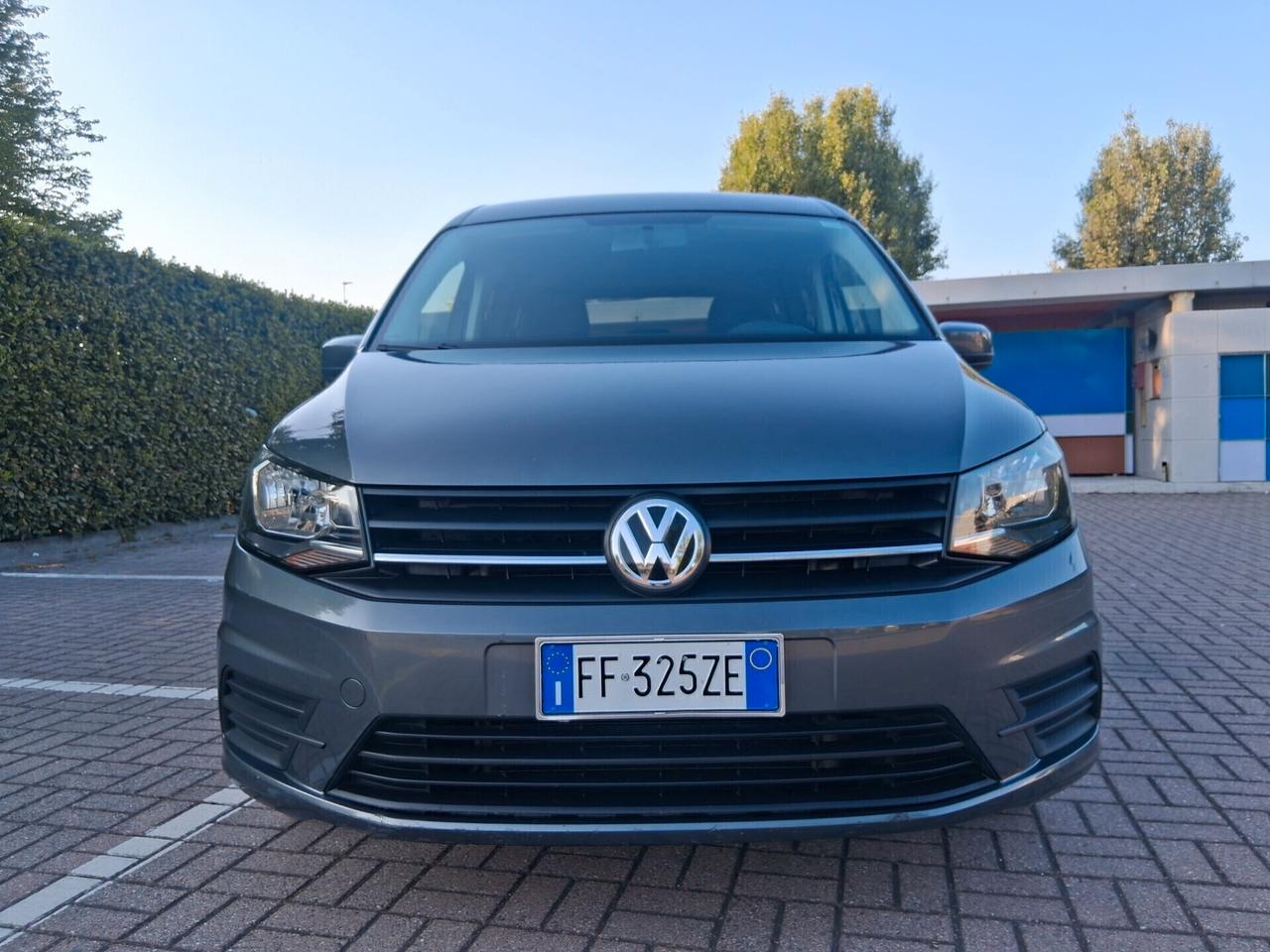 Volkswagen Caddy 2.0 TDI 102 CV Trendline..CELL 320 147 1147 WUATSAPP.