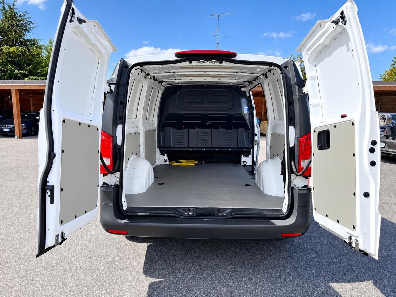 Mercedes-benz Vito eVito 112 Furgone Long AUTONOMIA 250/300KM