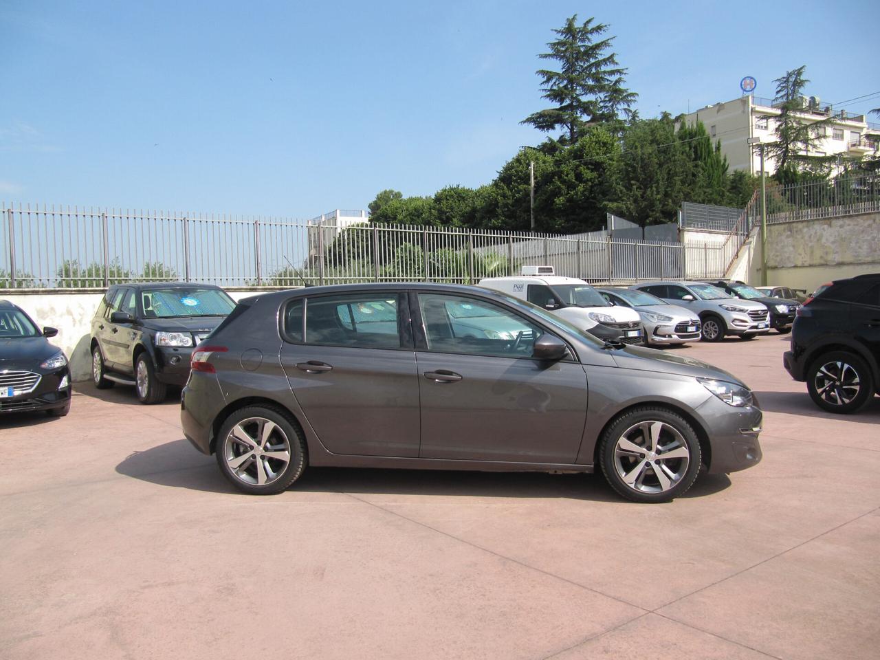 Peugeot 308 BlueHDi 100 S&S Active