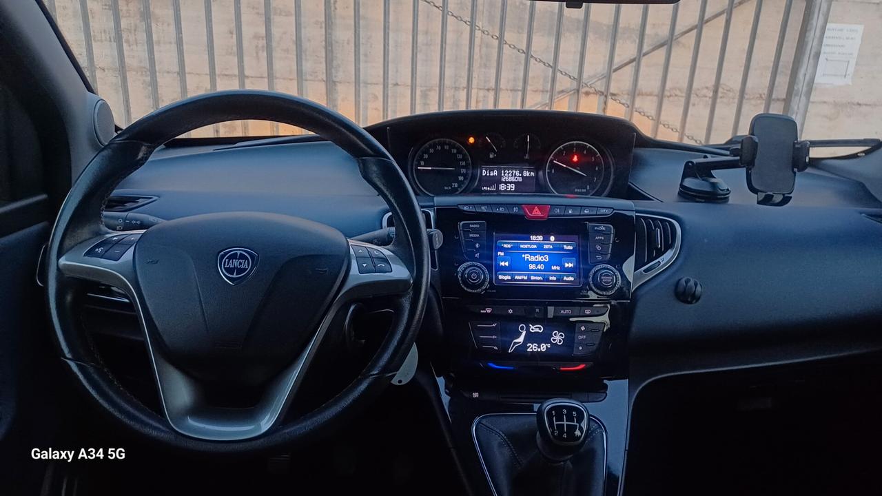 Lancia Ypsilon 1.2 69 CV 5 porte GPL Ecochic Unyca