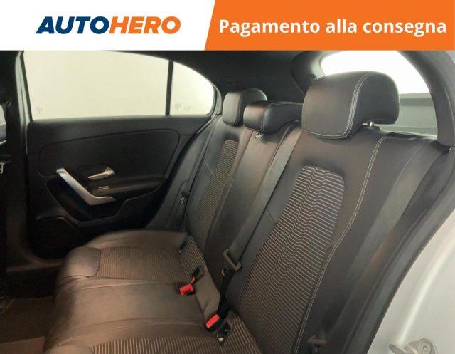 MERCEDES-BENZ A 200 Sport