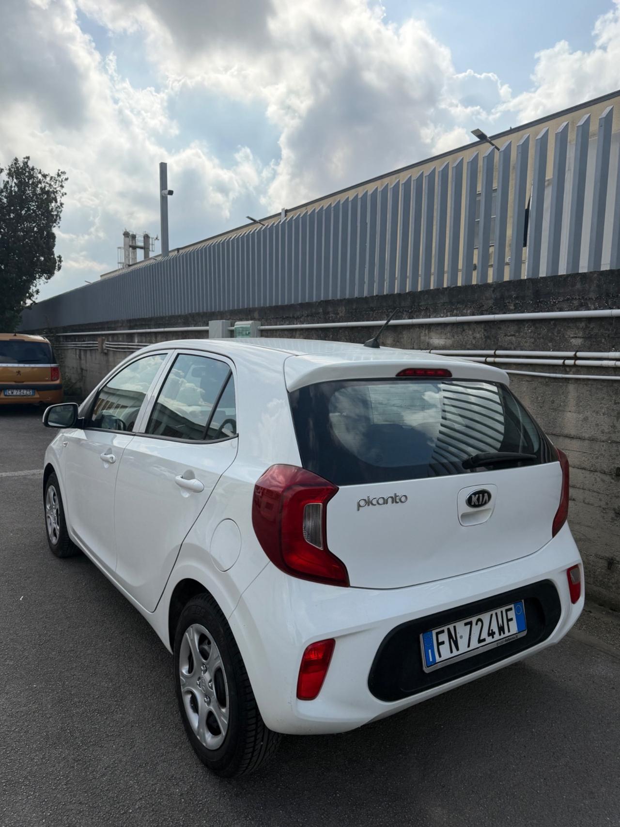Kia Picanto 1.0 12V 5 porte Active