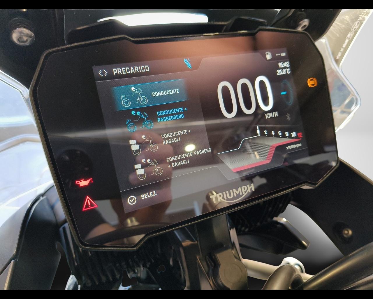 TRIUMPH Tiger 900 - GT Pro