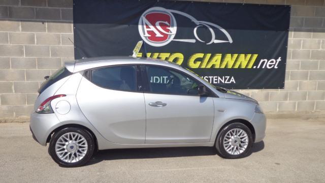 LANCIA Ypsilon 1.2 69 CV 5 porte GPL Ecochic Gold 2014