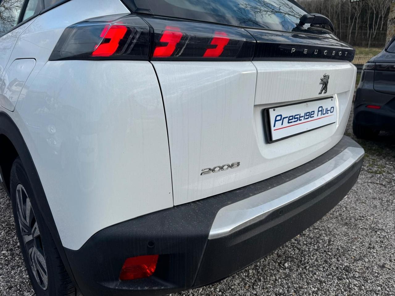 Peugeot 2008 BlueHDi 110 S&S Active Pack NAVI