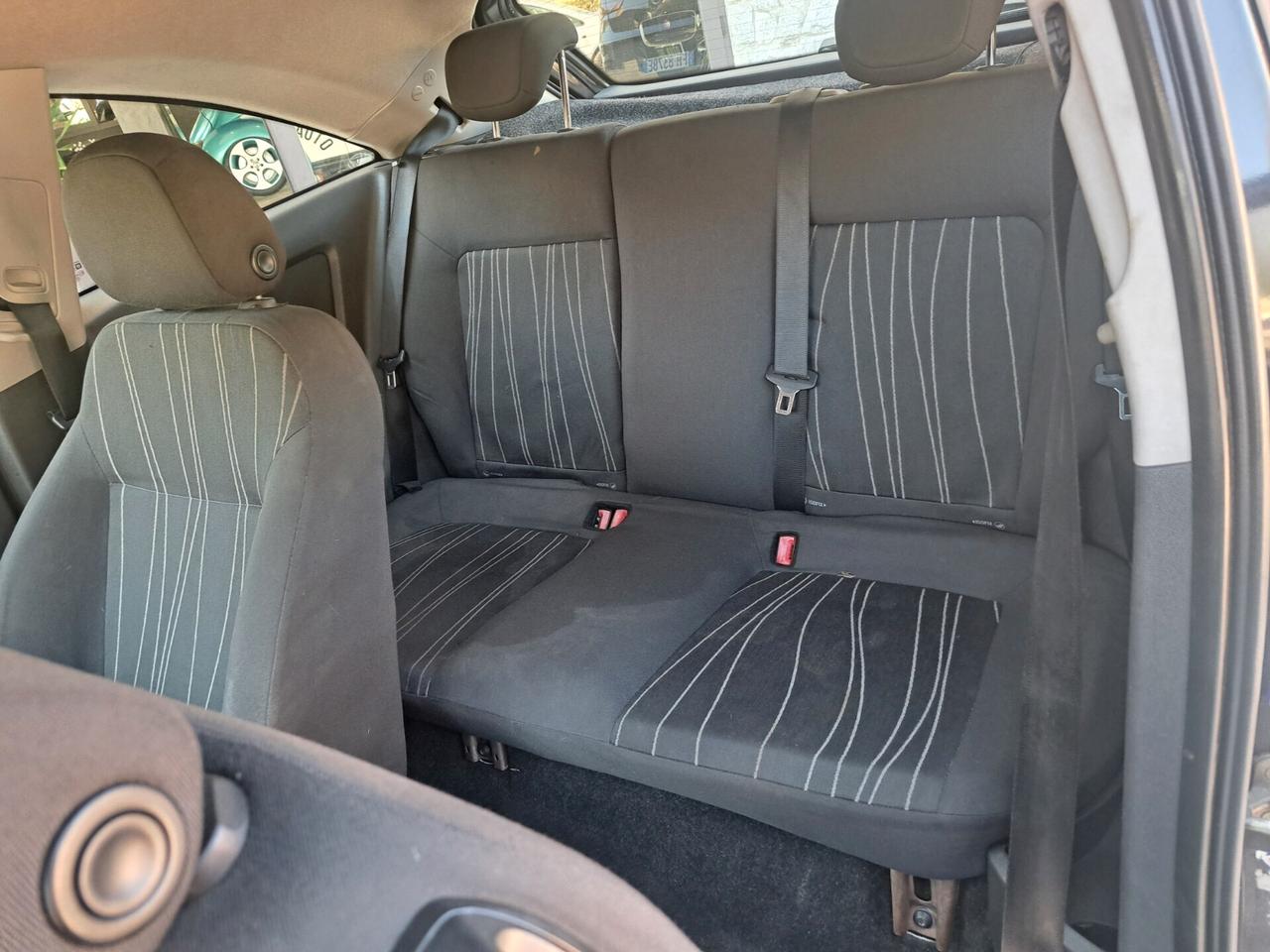 Opel Corsa 1.2 BENZ ,3P/OK NEOPATENTATI