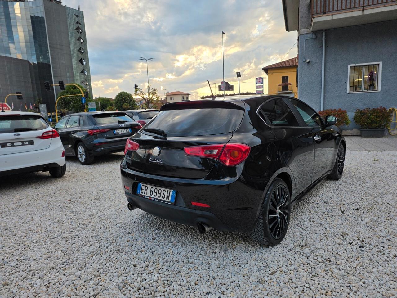 Alfa Romeo Giulietta 1.6 JTDm-2 105 CV Distinctive