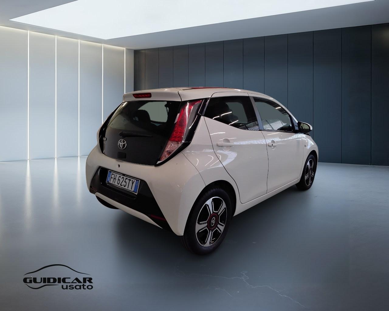 TOYOTA Aygo II 2014 - Aygo 5p 1.0 x-wave my15
