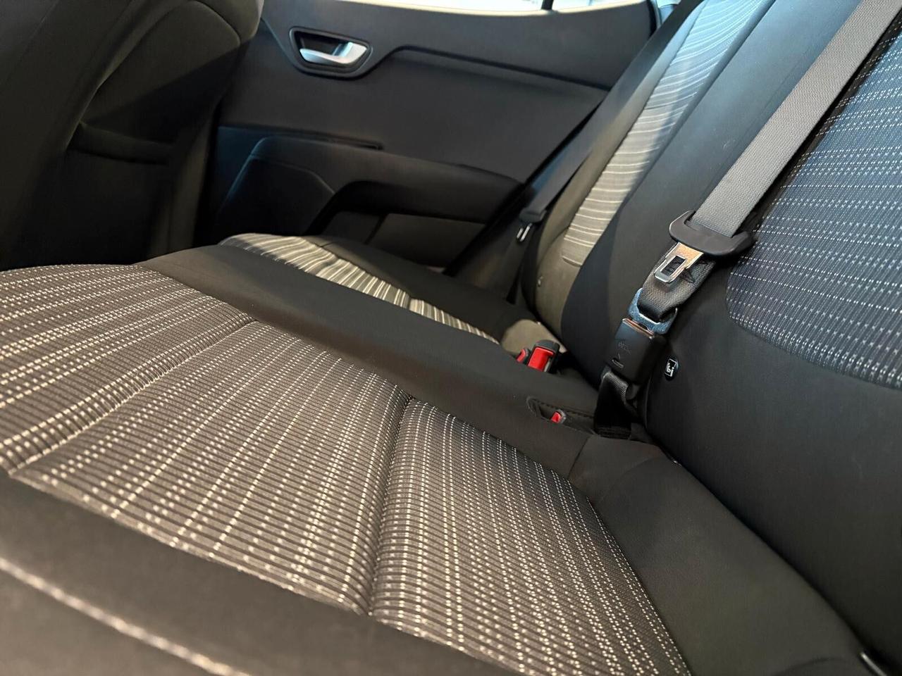 Kia Stonic STYLE 1.4 MPI 100 CV 6mt UNICO PR.