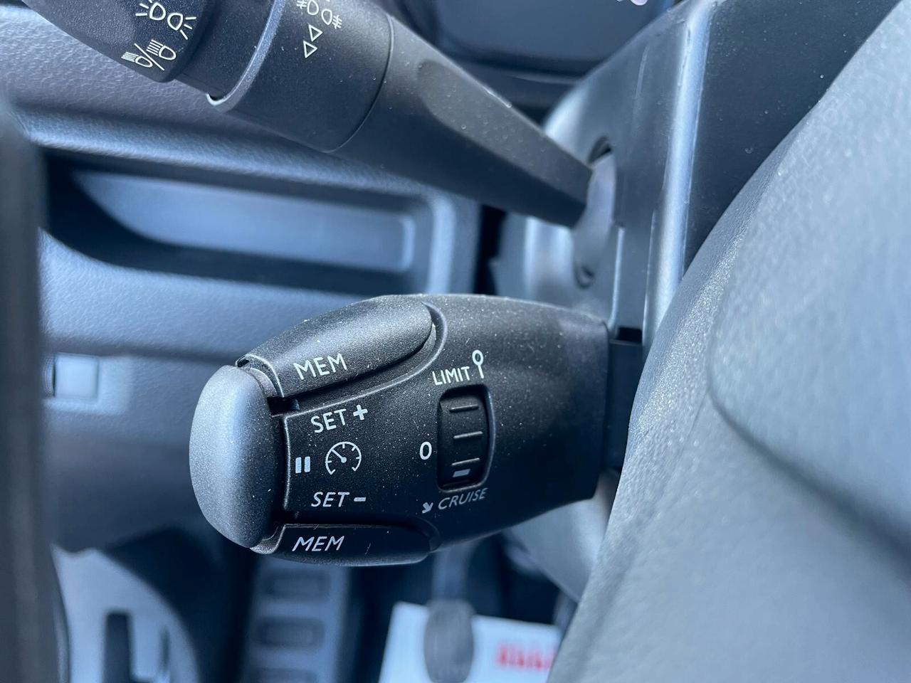 Fiat Scudo 2.0 BlueHDi 145 CV 9 posti passo lungo Flex Floor