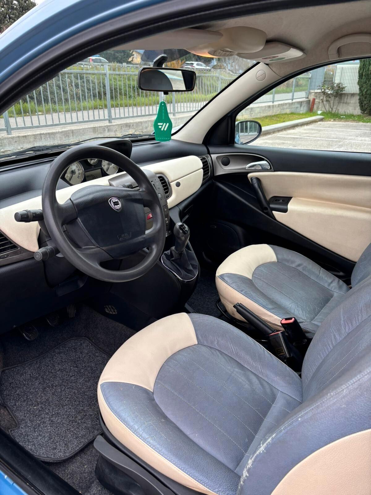 Lancia Ypsilon 1.3 Multijet 16V Argento