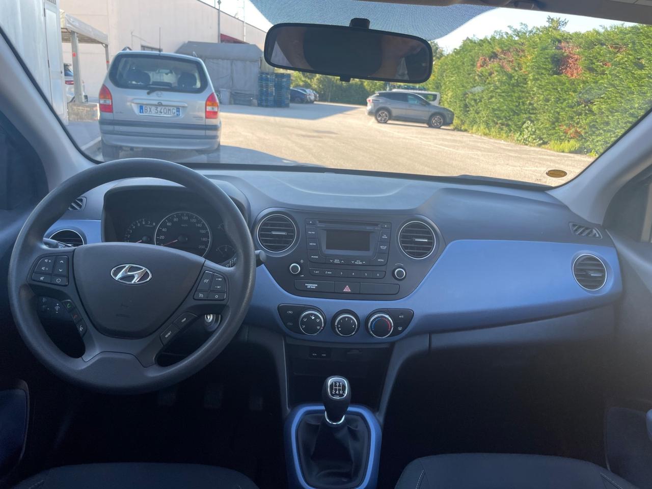 HYUNDAI i10 NEOPATENTATI 1.0 BENZINA 33.000 KM 2016