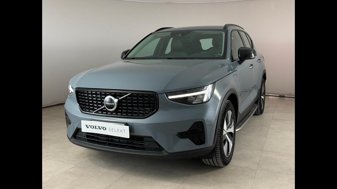 VOLVO XC40 2023 - XC40 1.5 t4 recharge phev Plus Dark auto