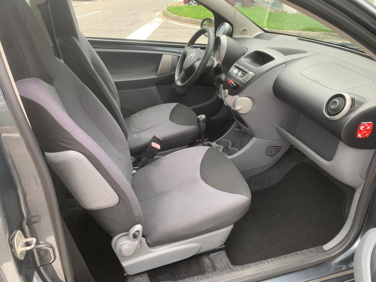 Toyota Aygo 1.0 12V VVT-i 3 porte adatta per i neopatentati