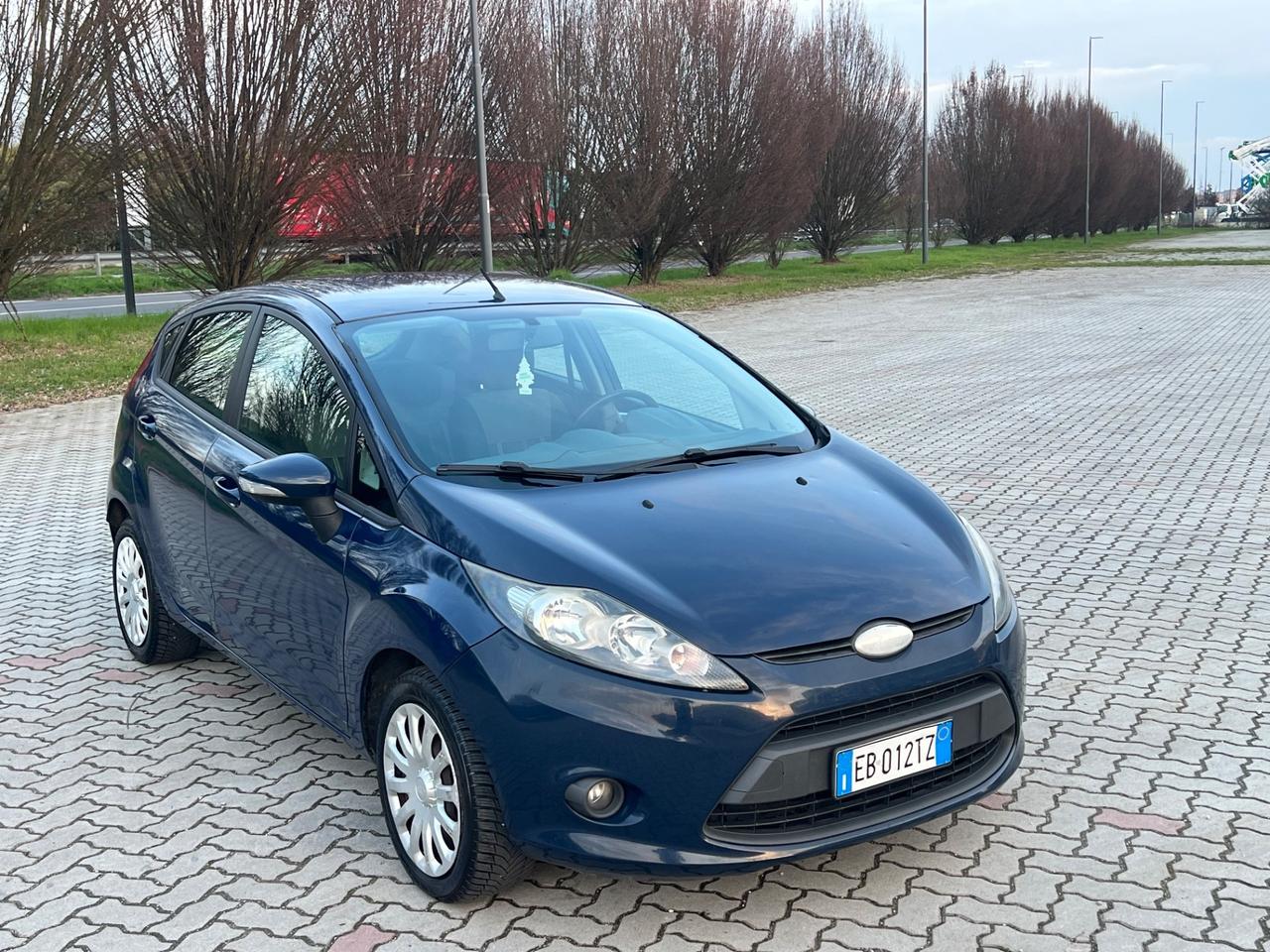 Ford Fiesta 1.4 5 porte Bz.- GPL Titanium