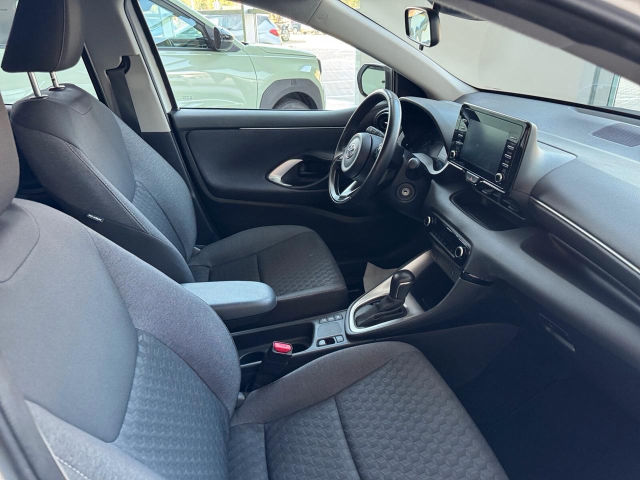 Toyota Yaris 1.5 Hybrid 5 porte Business