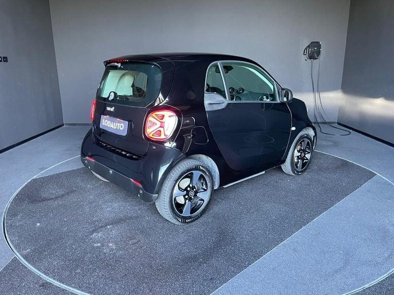 smart fortwo EQ Passion 22 kw