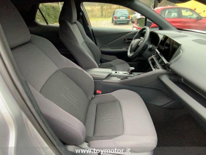 Toyota C-HR (2023-) 1.8 HV Trend