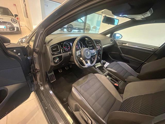 VOLKSWAGEN Golf 1.6 TDI 115 CV DSG 5p. Sport BlueMotion R-Line