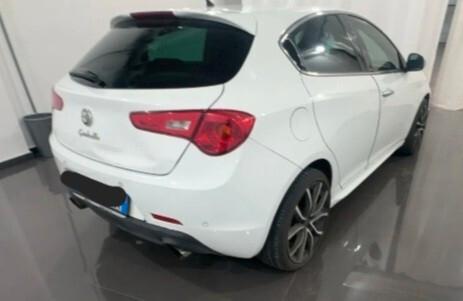 Alfa Romeo Giulietta 1.4 t. m.air Distinctive 170cv 12 mesi garanzia