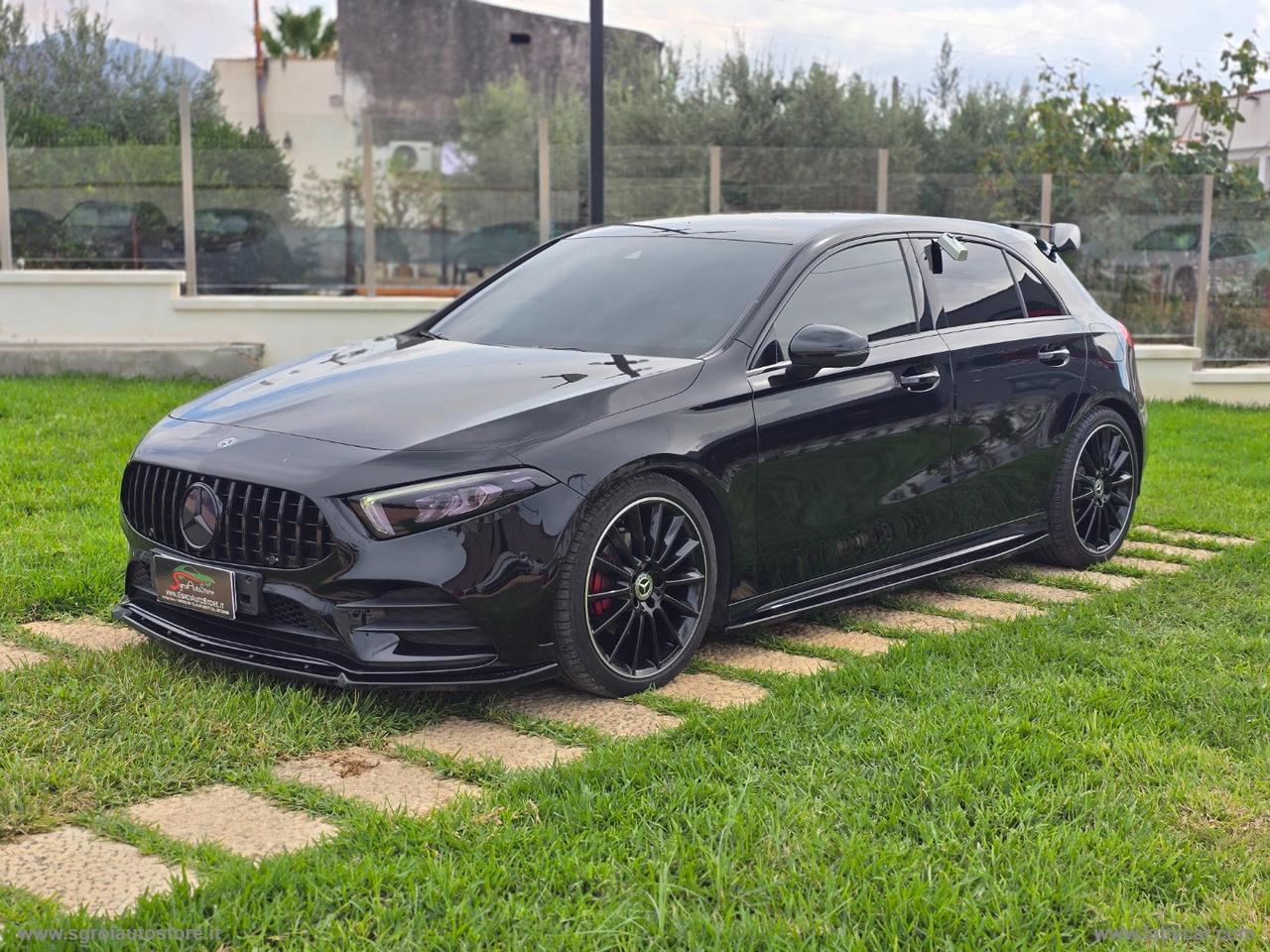 MERCEDES-BENZ A 180 d Automatic Premium