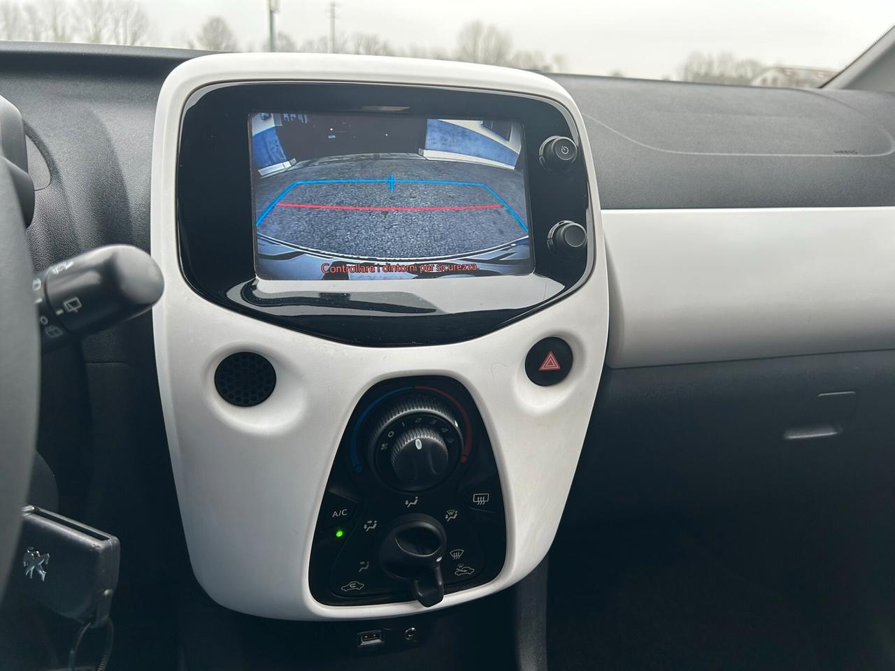 PEUGEOT 108 1.0 VTI 69CV - OK NEOPATENTATI