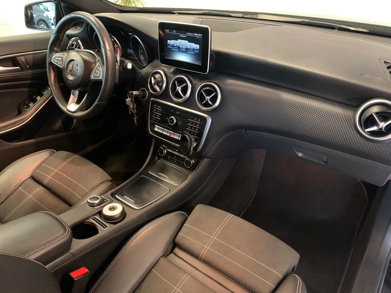 Mercedes-benz A 200 d Automatic 4Matic Sport AMG Line
