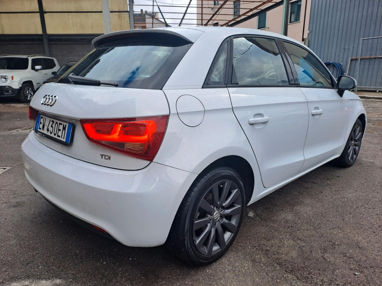 AUDI A1 1.6 TDI OK NEOPATENTATI *AUTOMATICA*