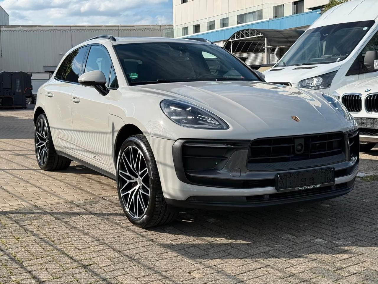 Porsche Macan 2.0 T/TETTO/SPORT CHRONO/PELLE TOTALE/MATRIX/