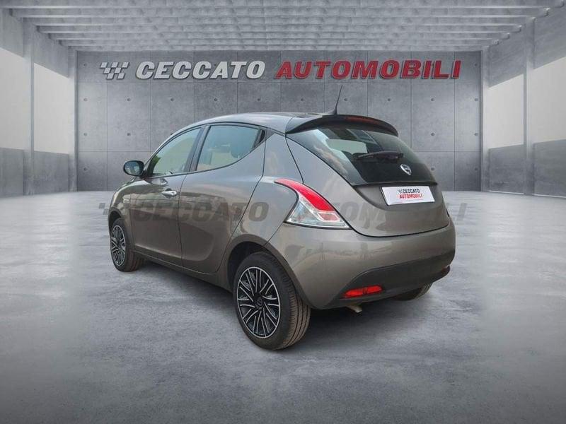 Lancia Ypsilon Ypsilon 1.0 firefly hybrid Oro s&s 70cv