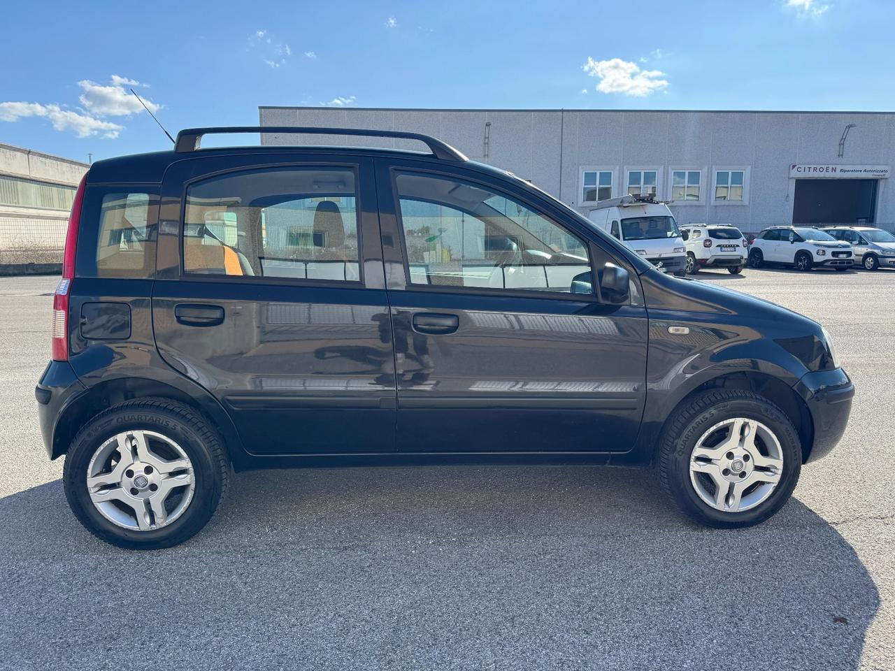 Fiat Panda 1.2 Benzina Natural Power Mamy