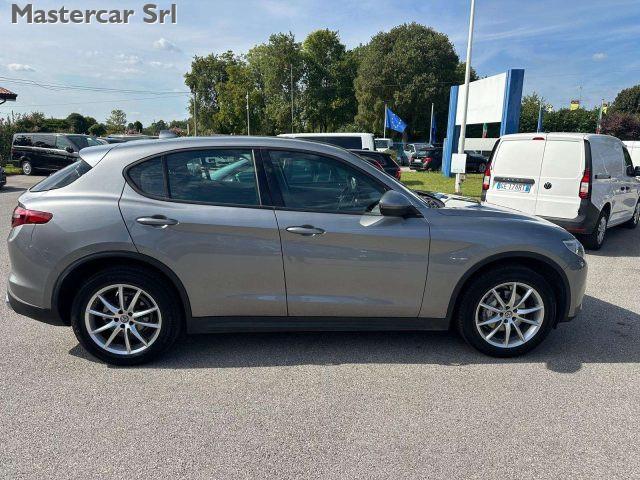 ALFA ROMEO Stelvio 2.2 t Business Q4 180cv AT8 auto - FN872TT