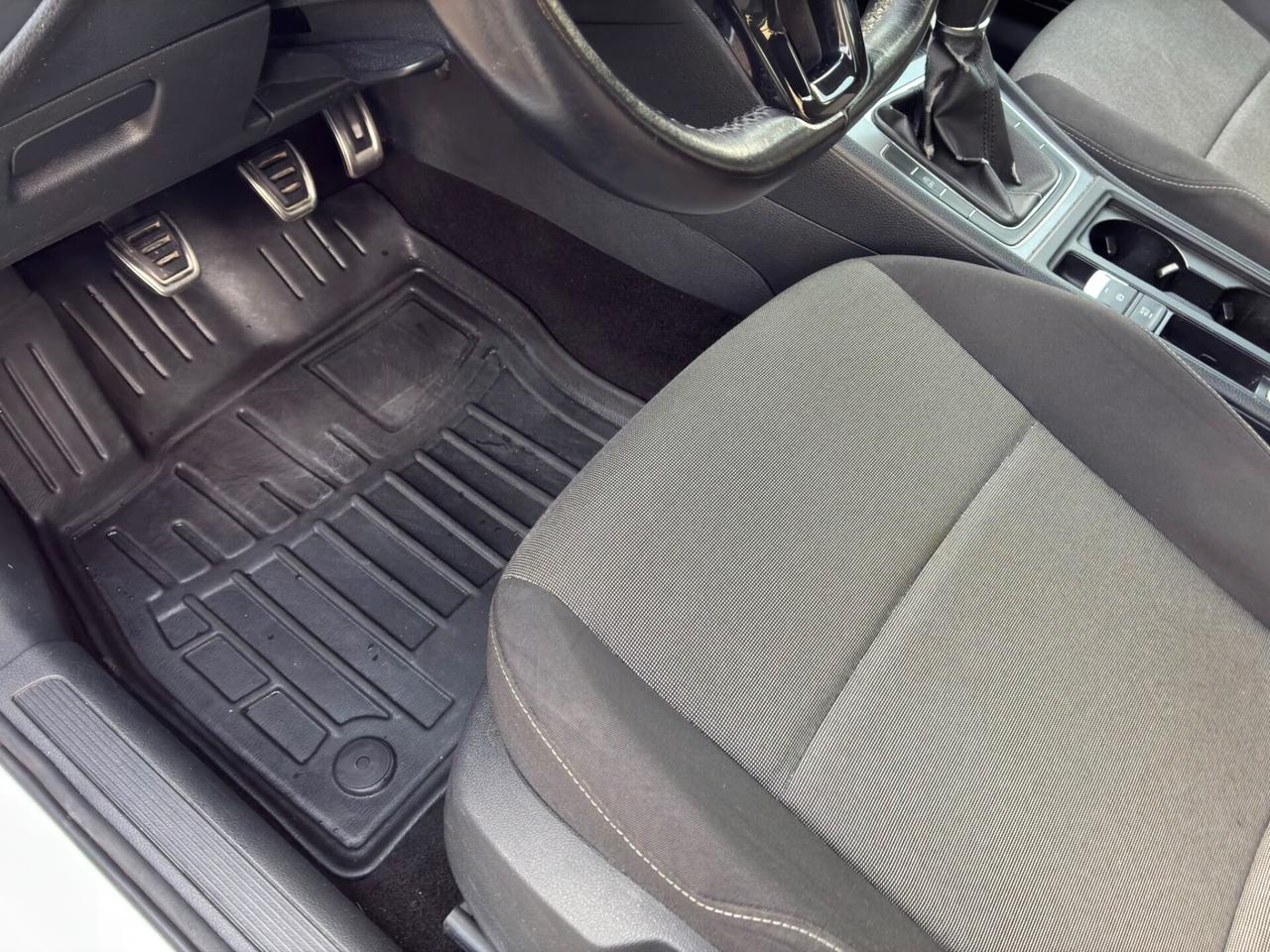 Volkswagen Golf VII 1.6 tdi 90cv , anno 2015